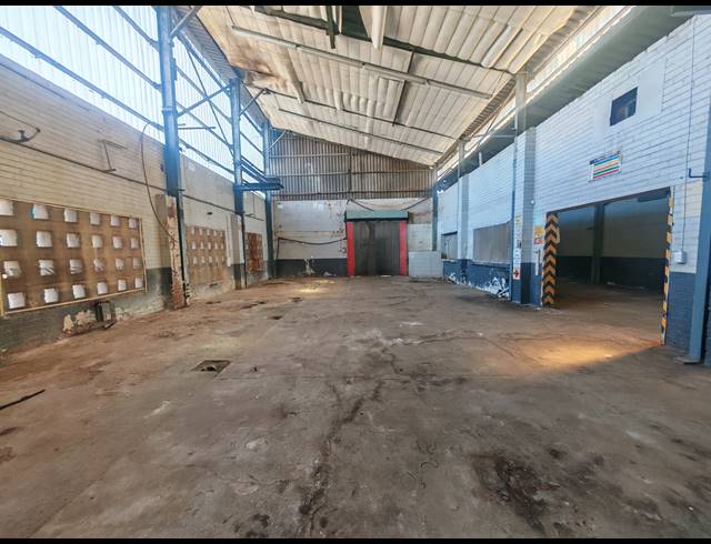 820M² WAREHOUSE FOR SALE IN BOOYSENS RESERVE